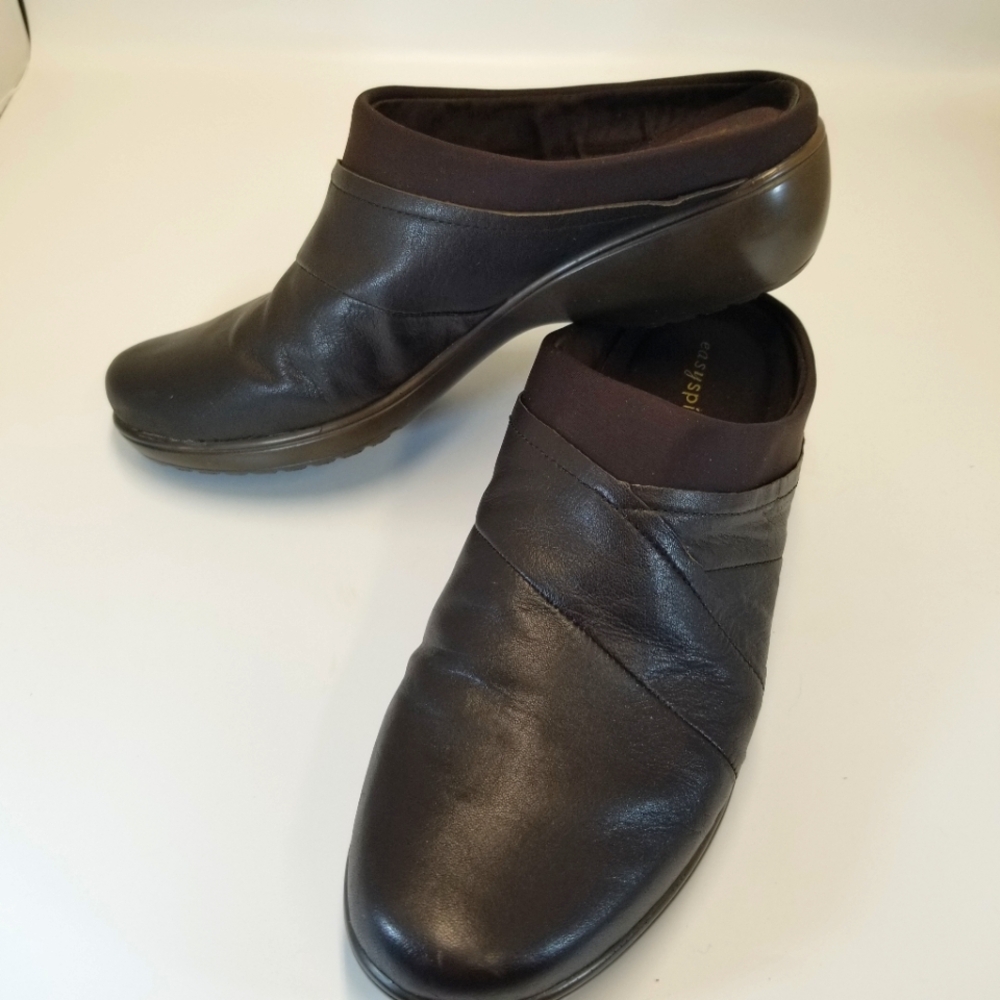 Easy Spirit Esfaber Womans Size 9W Brown Leather Clog Mule Wedge Heel Slip On